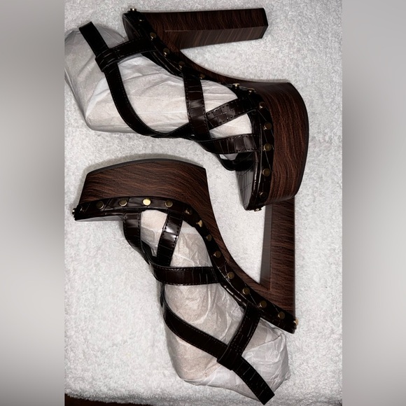 JLO by Jennifer Lopez Brown Gandet Platform Sandal - Picture 8 of 8